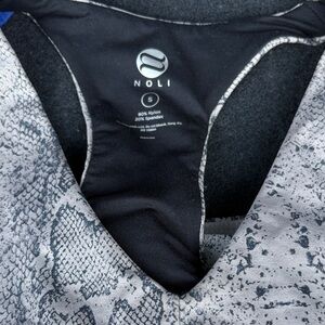 Noli Black and Gray Women's Top